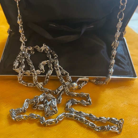 Apt9 Beaded clutch. - Picture 5 of 6